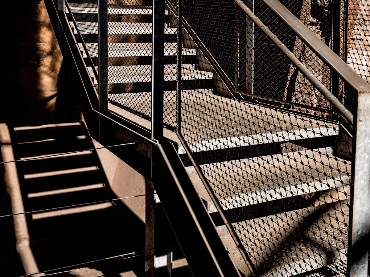 staircase-building